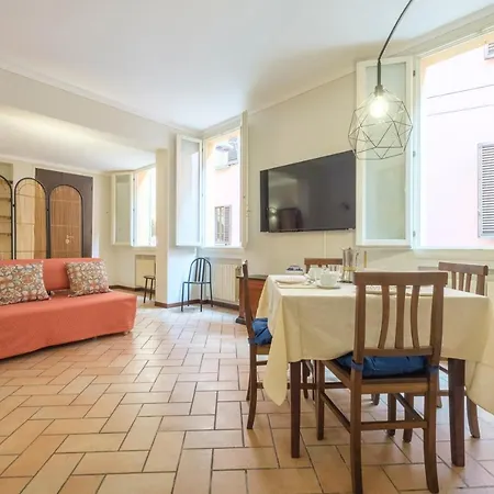 شقة The House By *