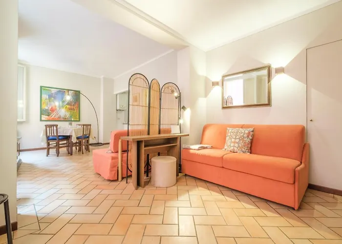 The House By * بولونيا